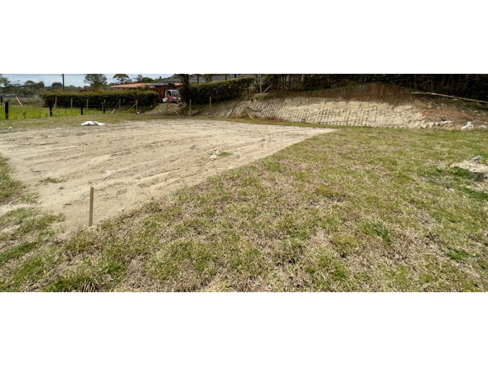 LINDO LOTE PLANO EN PROINDIVISO EN VENTA EN EL CARMEN DE VÍBORAL ANT. — foto 2