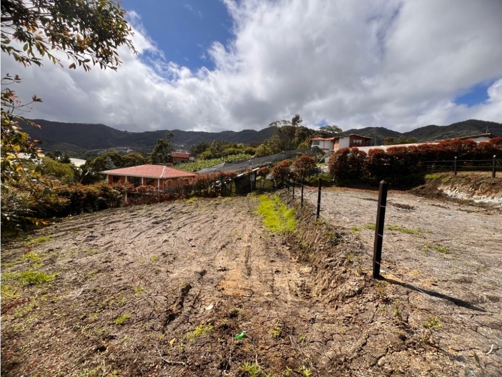 LINDOS LOTES CON EXCELENTE UBICACIÓN EN VENTA EN EL CARMEN DE VÍBORAL — foto 4