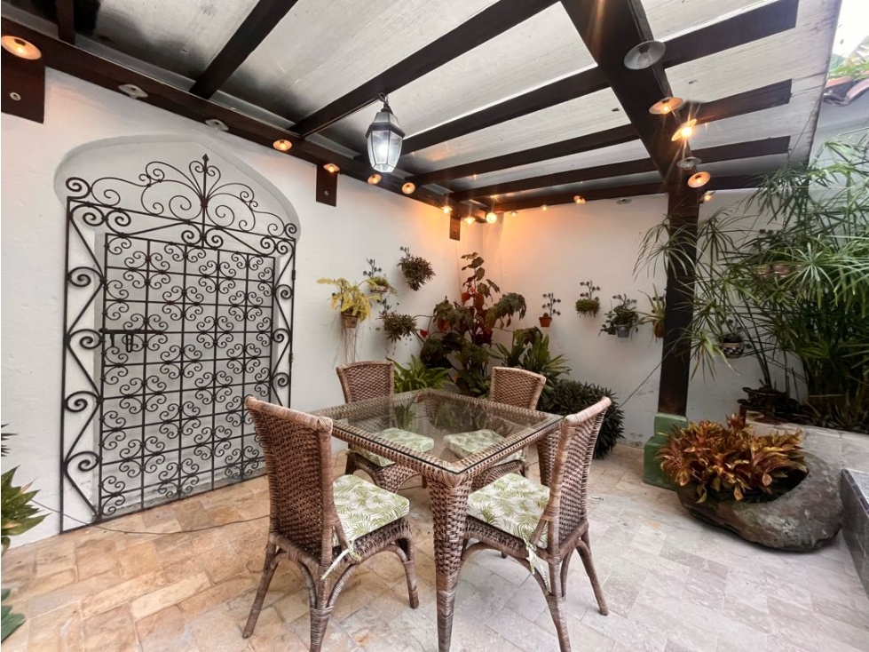 Live the Macondo Spirit: A Colorful Colonial Retreat for Sale - 5