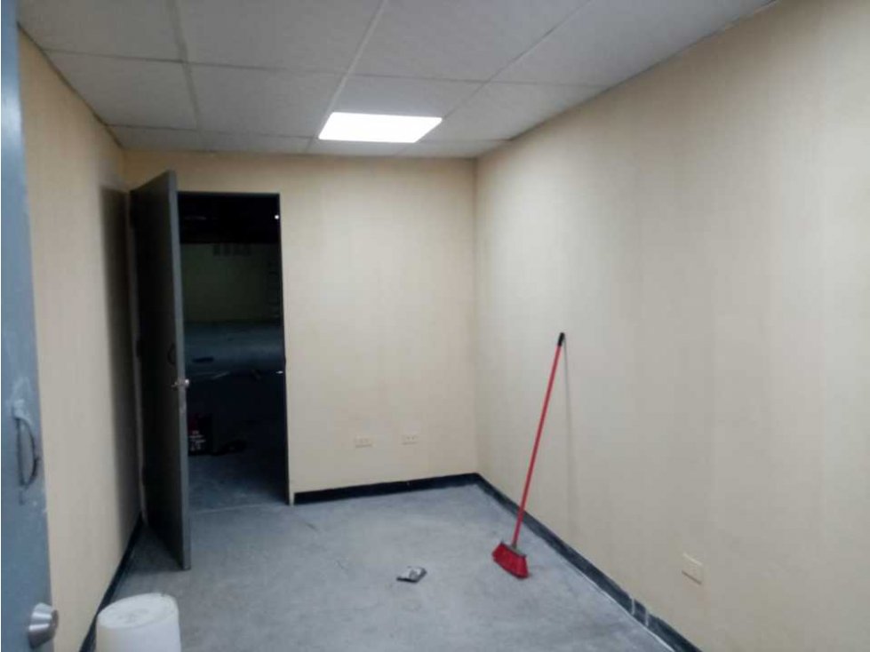 BODEGA COMPLEJO CERRADO JUAN DIAZ 2 NIVELES SEGURIDAD 24 HRS VV — foto 6