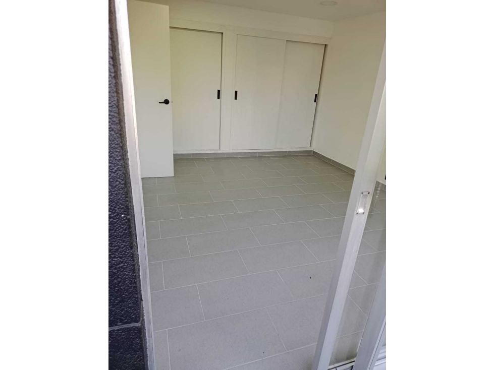 Local comercial Laureles excelente punto — foto 2