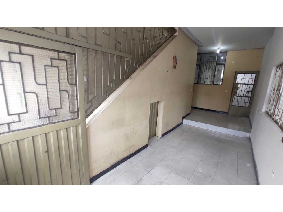 Local-bodega 25 M2, AV ROJAS - Calle 80 — foto 2
