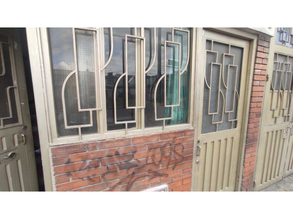 Local-bodega 25 M2, AV ROJAS - Calle 80 — foto 4