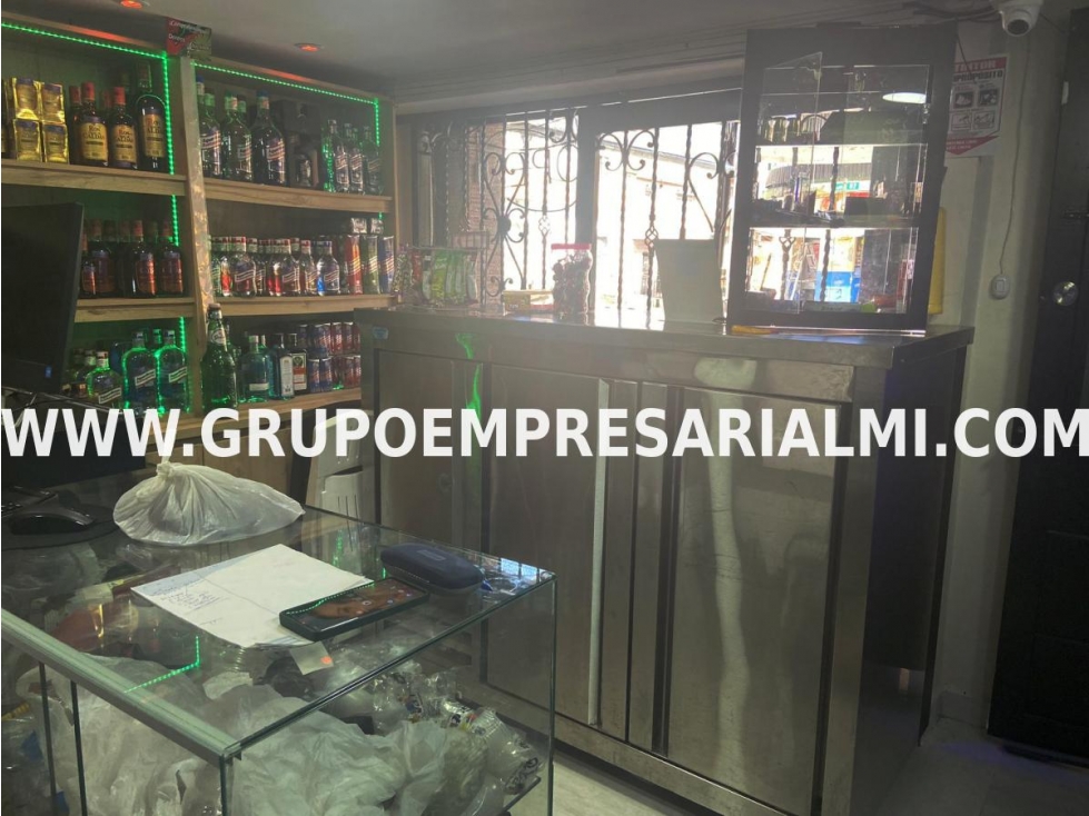 LOCAL AMOBLADO EN VENTA - SECTOR CAMPO VALDES, MANRIQUE COD: 28260 - 6