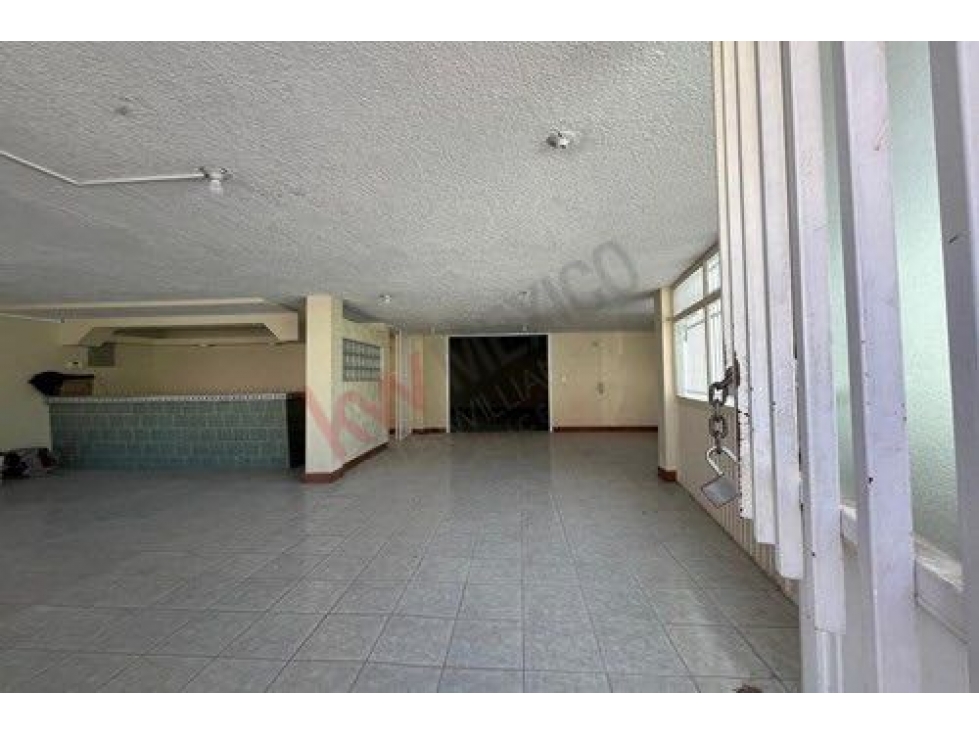 Local amplio para giro comercial o semi industrial. Juárez Chih. - 2