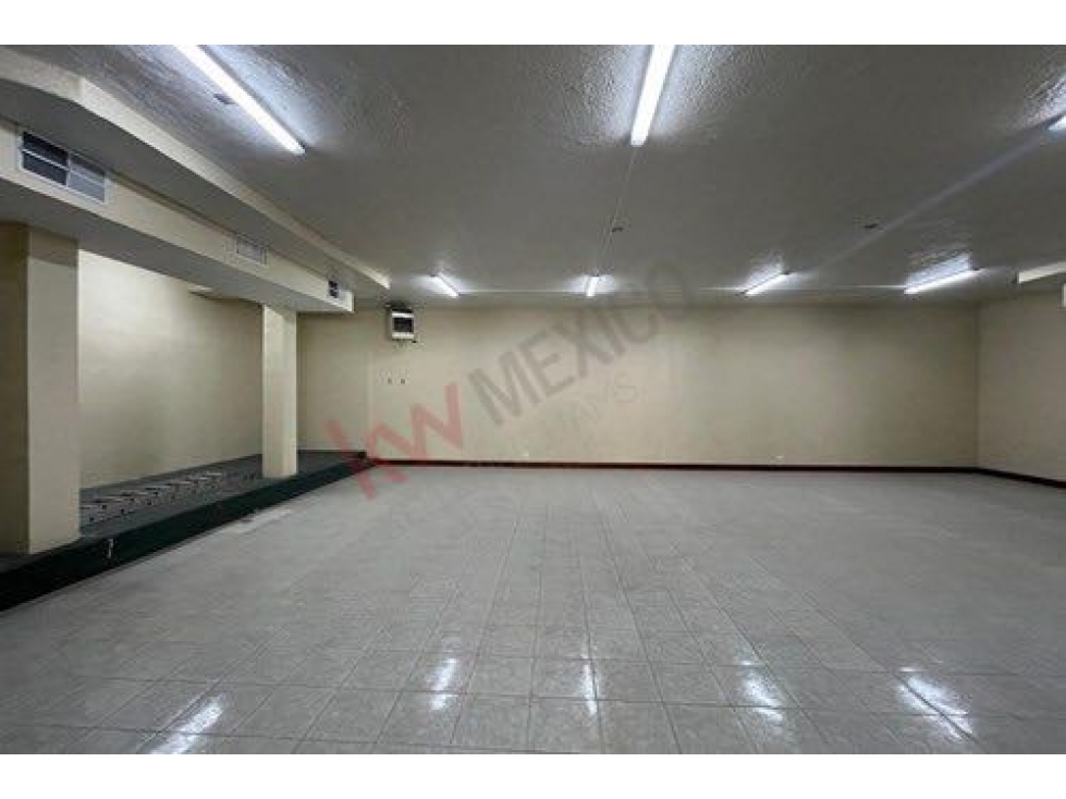 Local amplio para giro comercial o semi industrial. Juárez Chih. - 6
