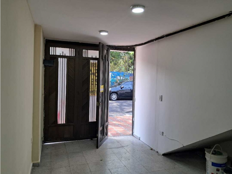 Local / Apartaestudio Envigado los naranjos — foto 6