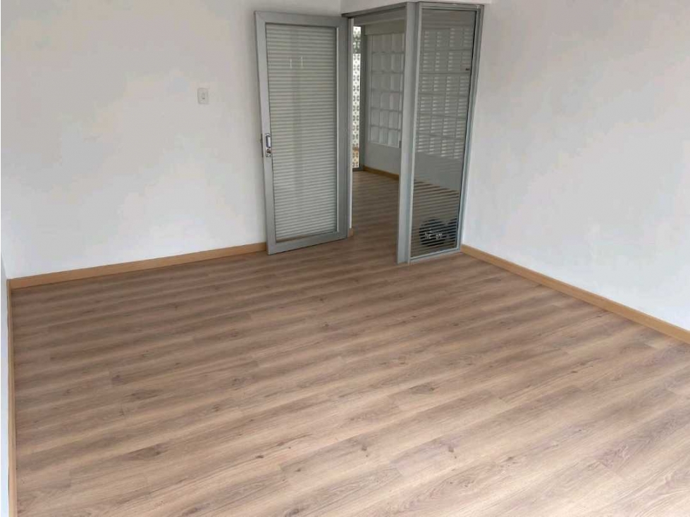 Local Arriendo Avenida Santander — foto 3