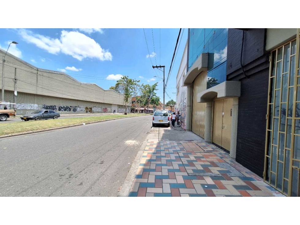 LOCAL COMERCIAL BODEGA Y OFICINAS — foto 4