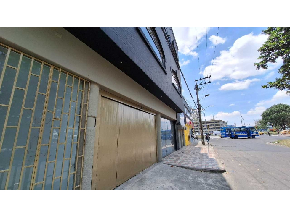 LOCAL COMERCIAL BODEGA Y OFICINAS — foto 6