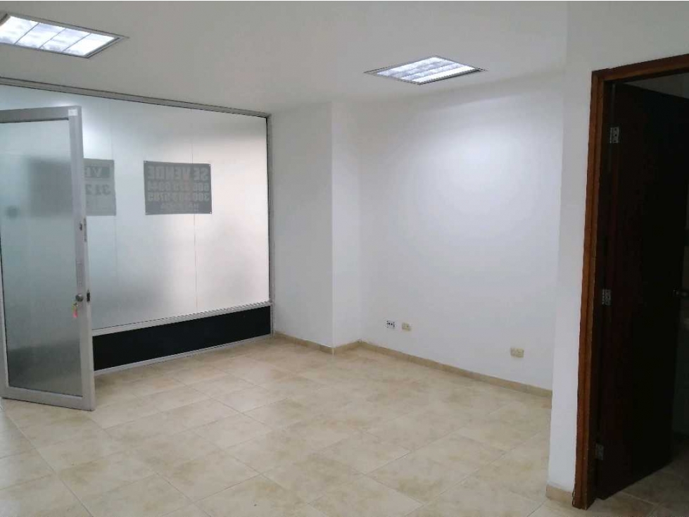 VENTA LOCAL/OFICINA CENTRO PEREIRA — foto 2