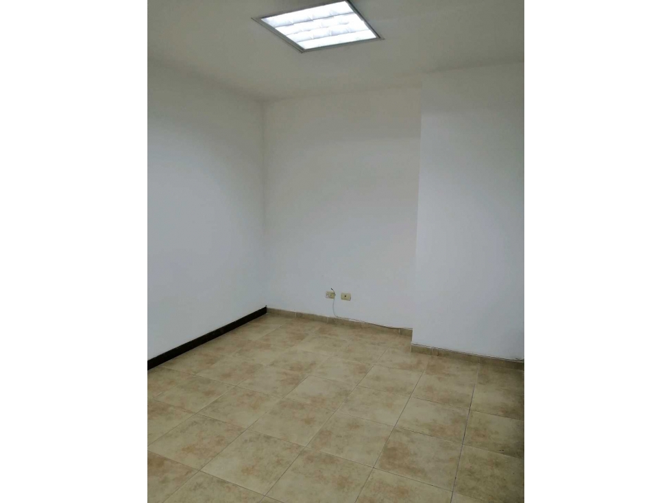 VENTA LOCAL/OFICINA CENTRO PEREIRA — foto 5