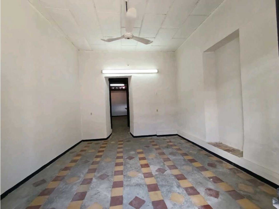 LOCAL CLL 30 GIRON CENTRO - 3