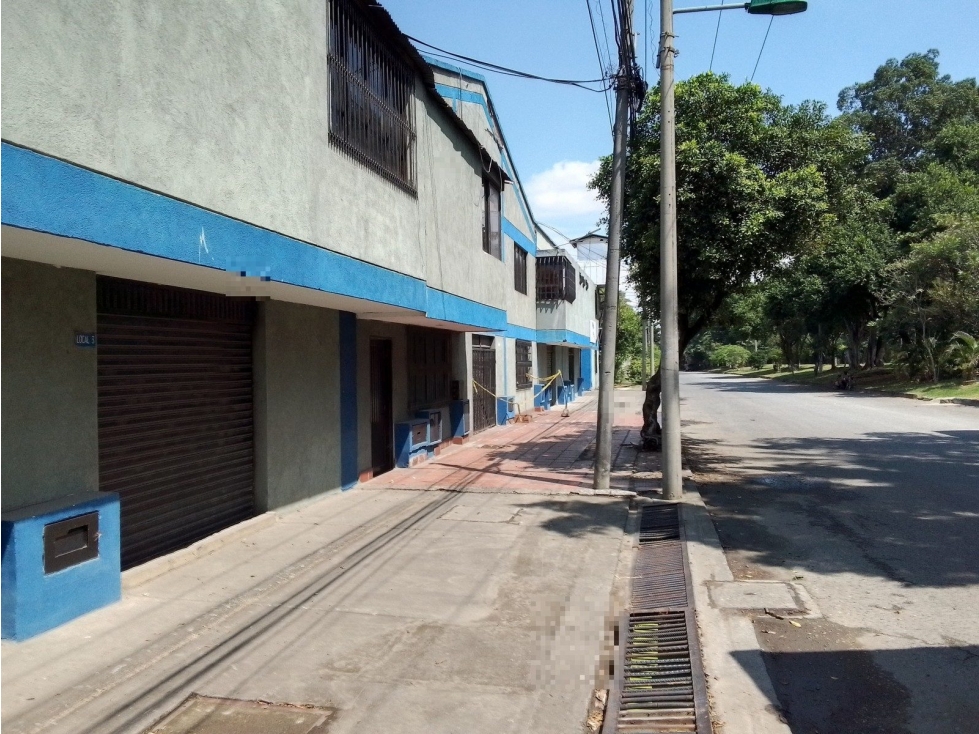 LOCAL COMERCIAL 4 PARQUE INDUSTRIAL LAS DELICIAS PROP HORIZONTAL