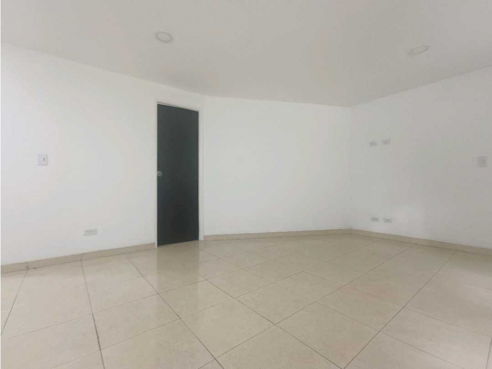 Local Comercial Alcázares Manizales — foto 2