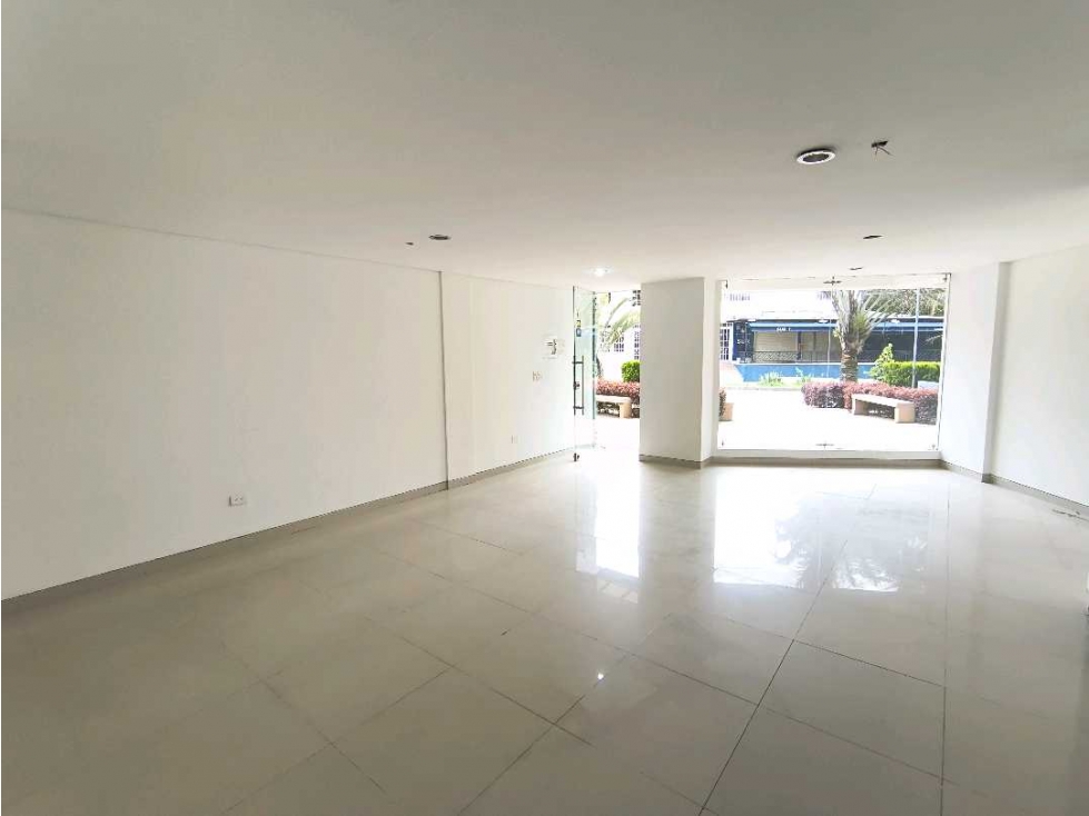 Local Comercial Arriendo en calle 19 norte, Barrio Laureles — foto 5