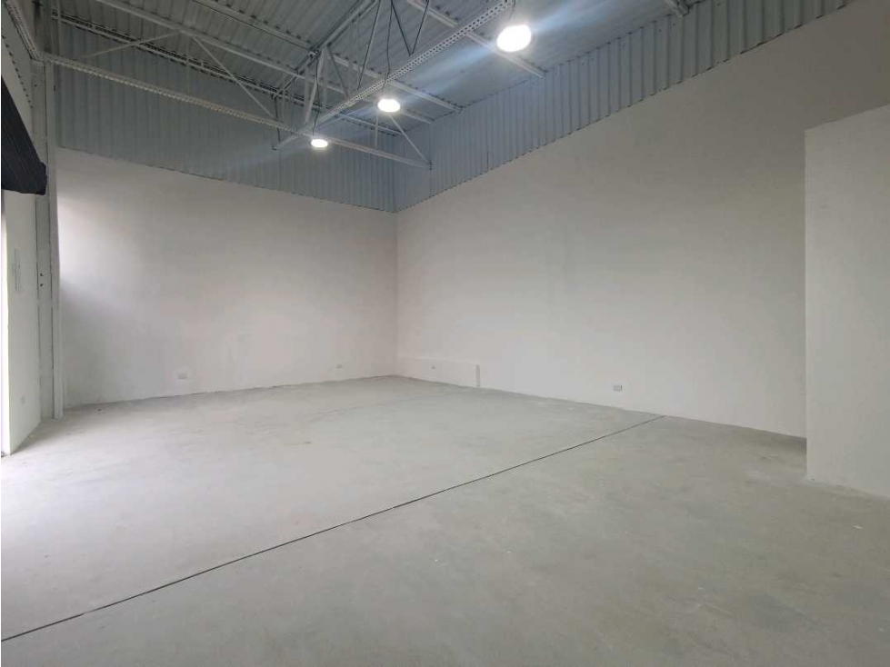 Local Comercial Avenida del Centro Manizales — foto 5