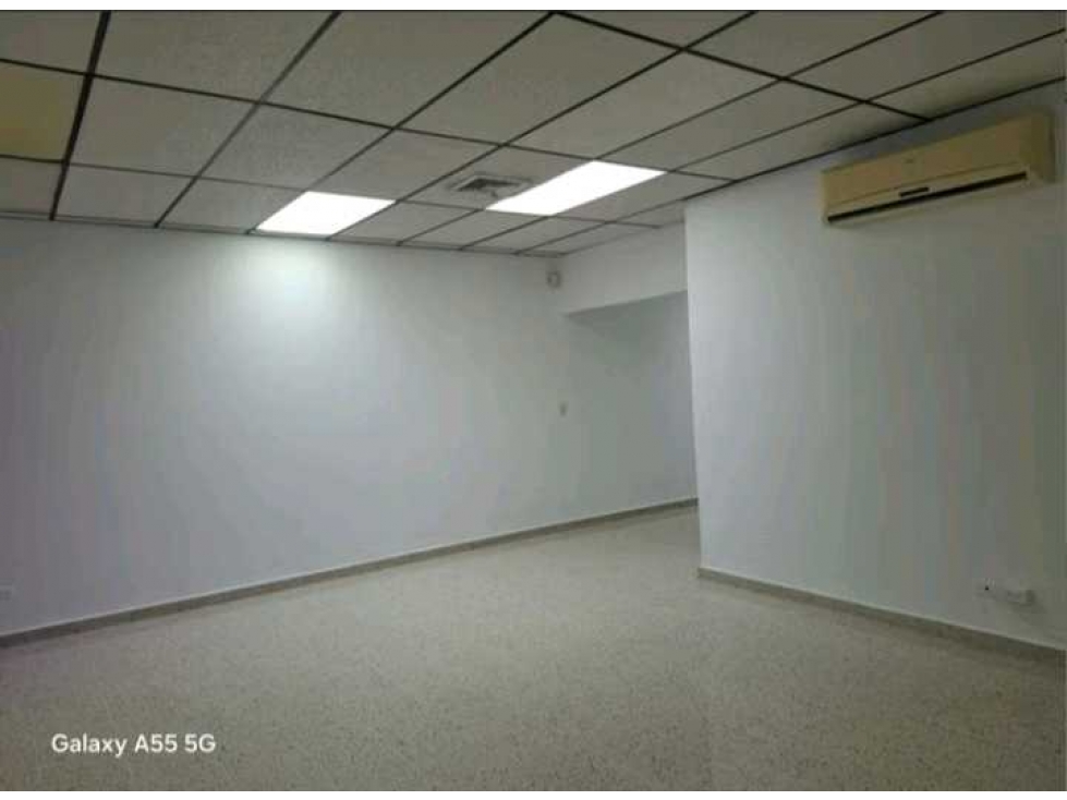 OFICINA EN AVENIDA BALBOA UBICADA EN BALBOA PLAZA 115M2 - 5