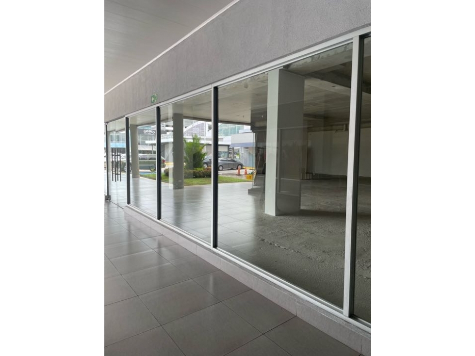 Condado del Rey/ Local /Alquiler-Venta — foto 2
