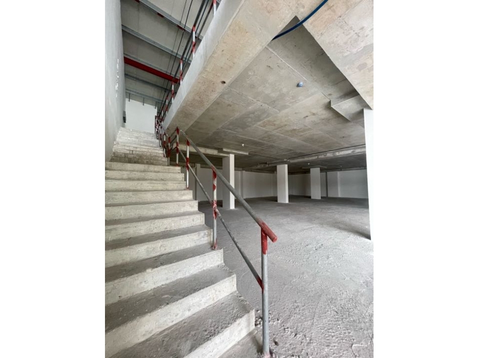 Condado del Rey/ Local /Alquiler-Venta — foto 3