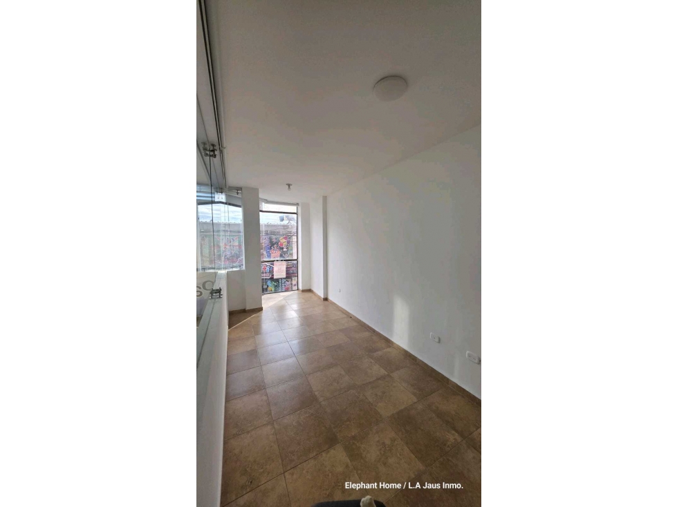 Local comercial de 14.95 M2 en ARRIENDO en La Mesa Cund 2 piso - 1