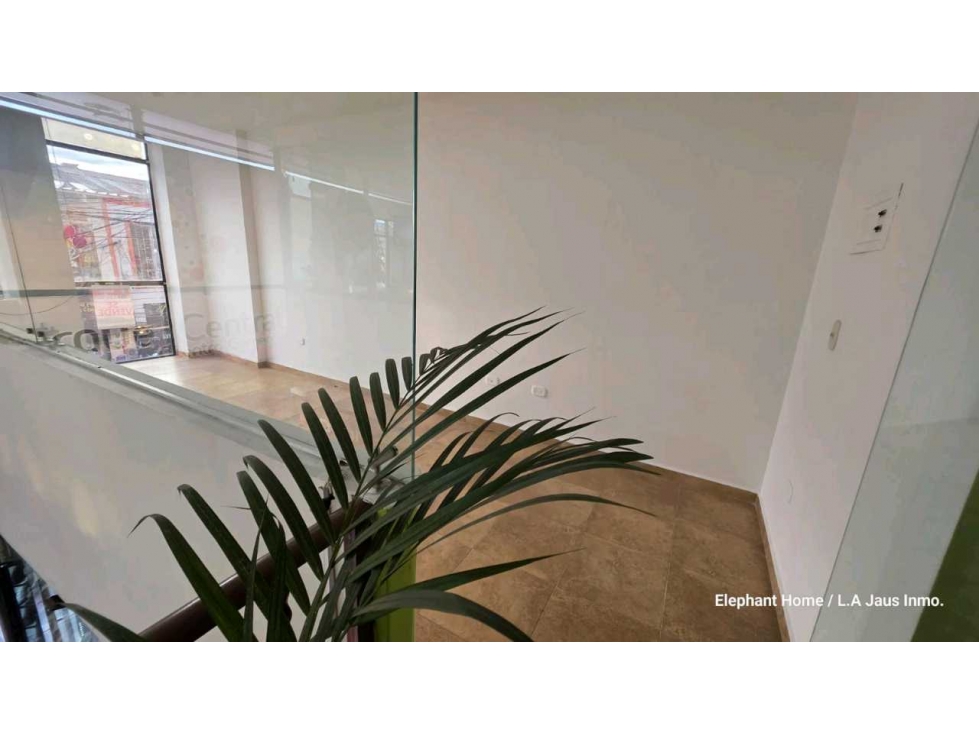 Local comercial de 14.95 M2 en ARRIENDO en La Mesa Cund 2 piso - 6