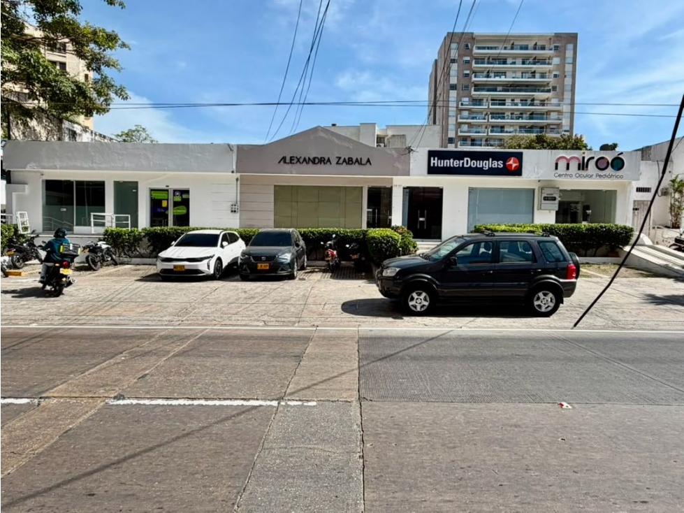 LOCAL COMERCIAL DE 250 metros UBICACIÓN ESTRATÉGICA — foto 3