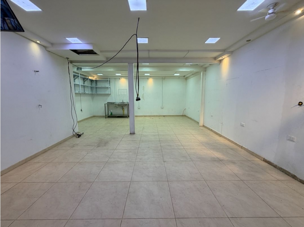 LOCAL COMERCIAL EN ALQUILER CALI AL ORIENTE BARRIO ULPIANO LLOREDA — foto 6