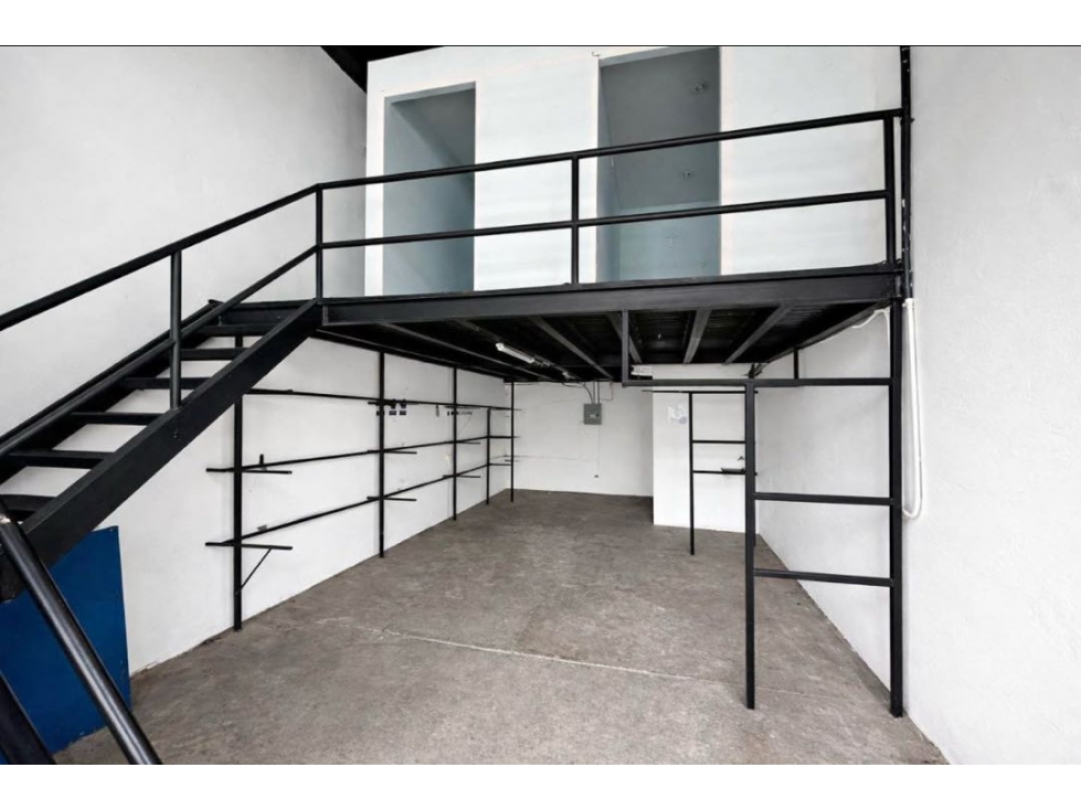 LOCAL COMERCIAL EN ALQUILER EN PUEBLO NUEVO 80 M² (C.P) - 1