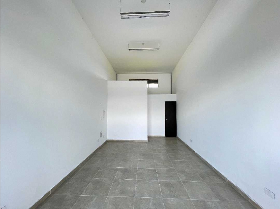 Local comercial en ARRENDAMIENTO - 2