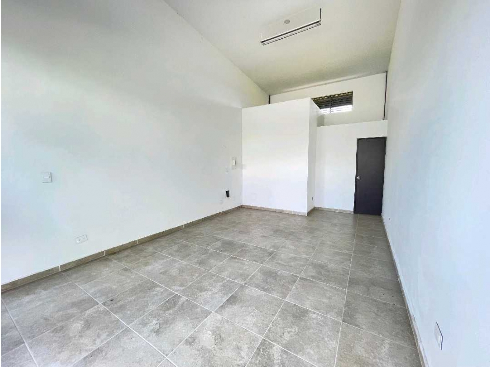Local comercial en ARRENDAMIENTO - 3