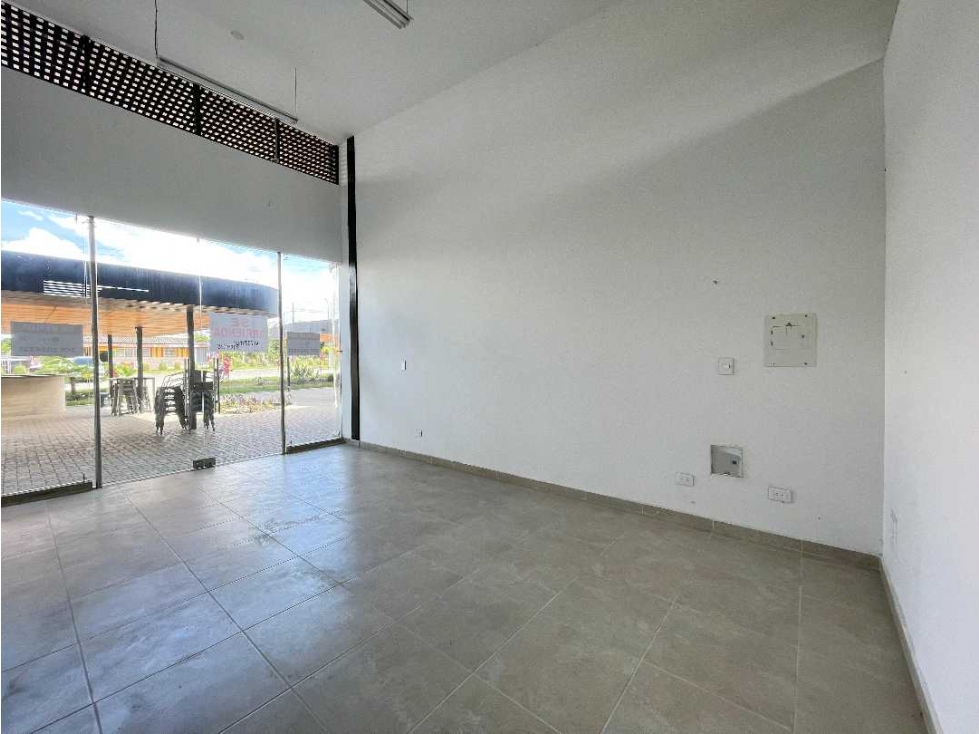 Local comercial en ARRENDAMIENTO - 4
