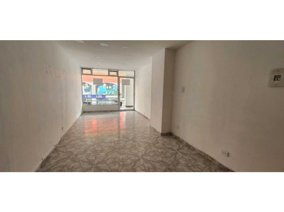 Local comercial en ARRENDAMIENTO