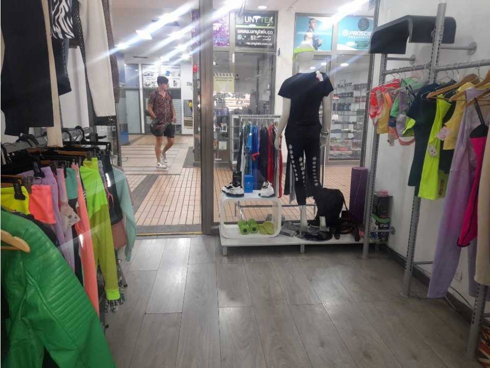 Local comercial en arriendo — foto 4