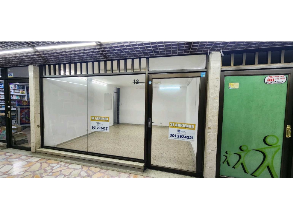 Local Comercial en ARRIENDO — foto 4