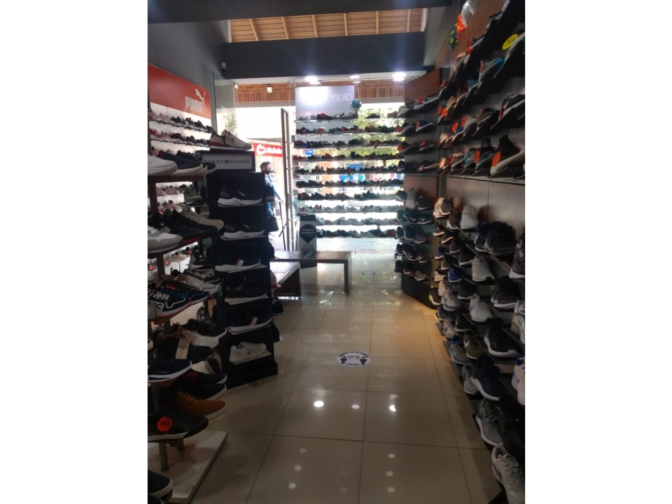 LOCAL COMERCIAL en Arriendo - Bogota, D.C., Bogota D C - 1