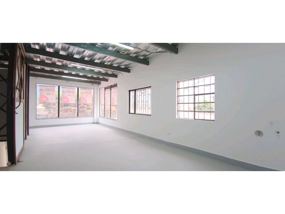 LOCAL COMERCIAL EN ARRIENDO EN COTA 57 M² $2'100.000 - 3