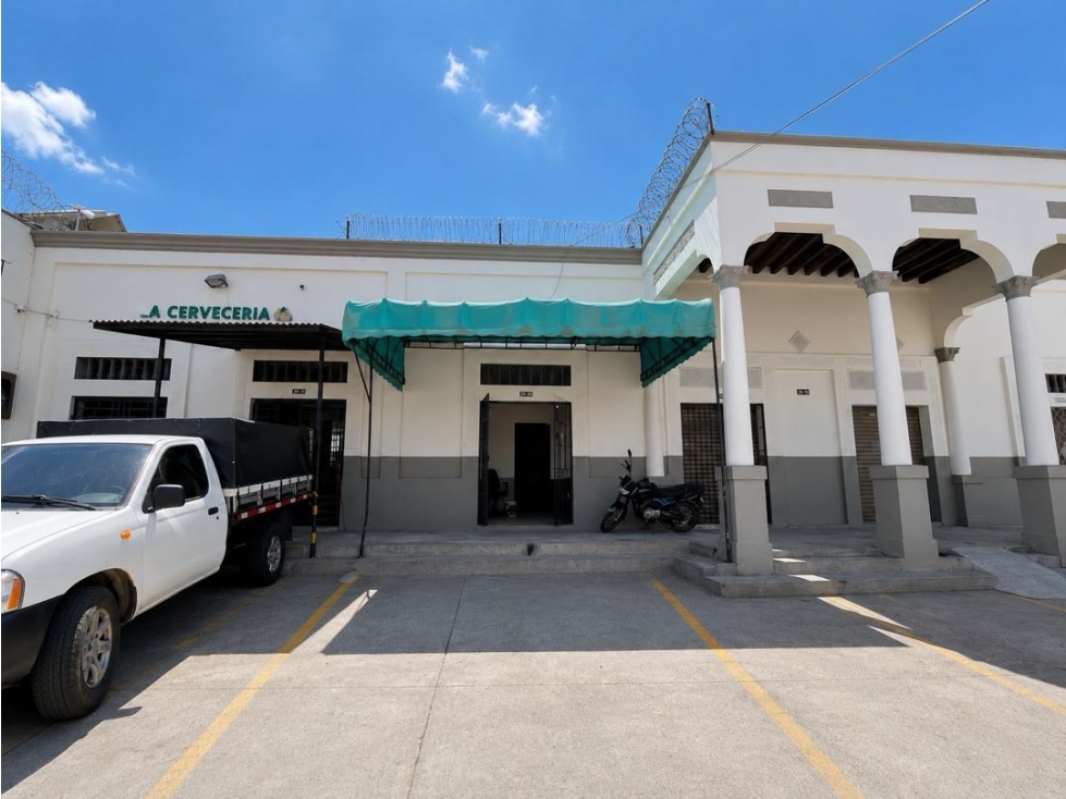 ARRIENDO LOCAL COMERCIAL EN EL MERCADO DE SANTA MARTA