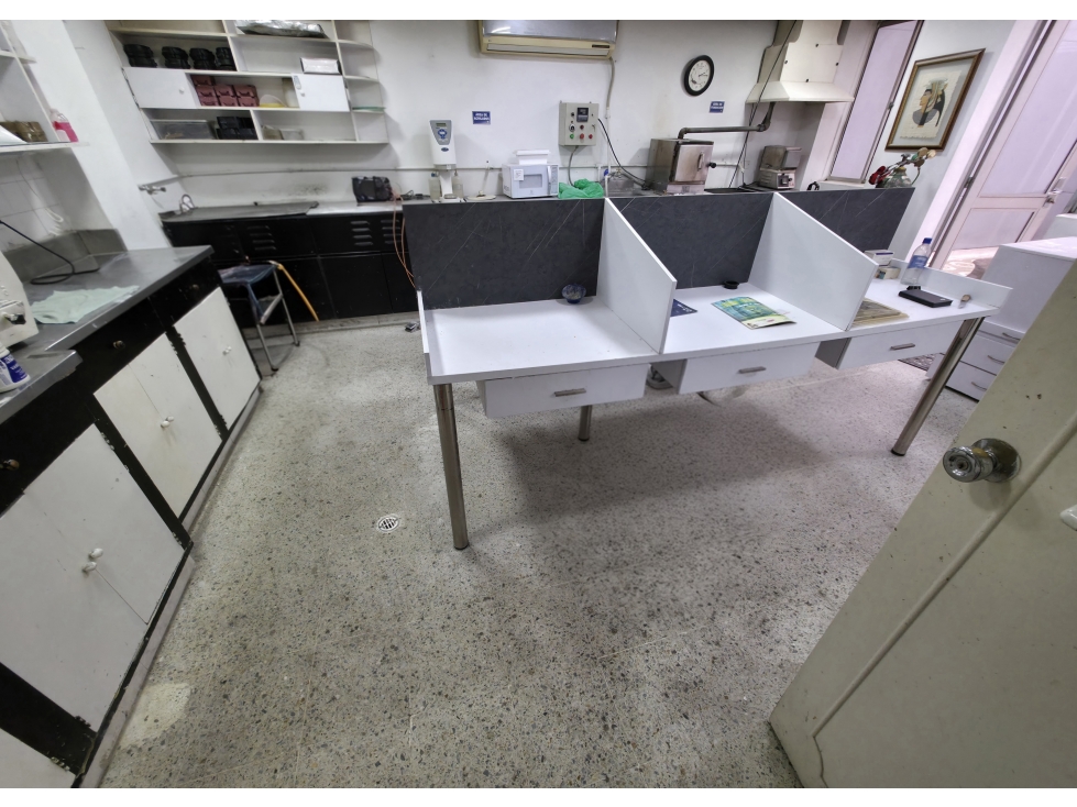EN VENTA LOCAL COMERCIAL EN EL CENTRO DE MEDELLIN PISO 1 — foto 5