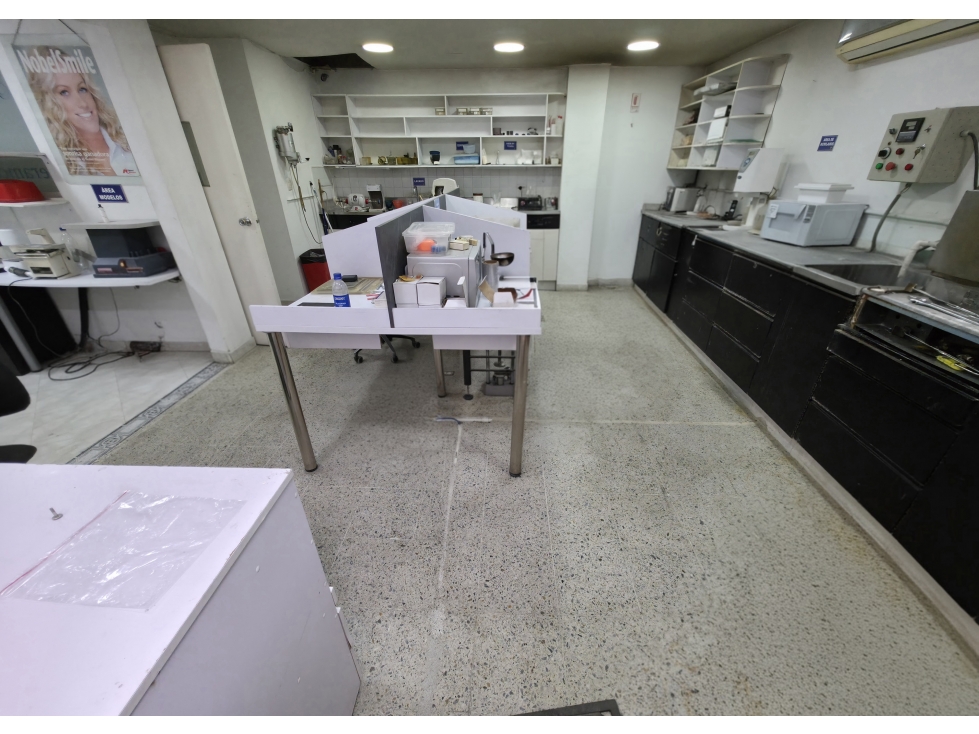 EN VENTA LOCAL COMERCIAL EN EL CENTRO DE MEDELLIN PISO 1 — foto 6