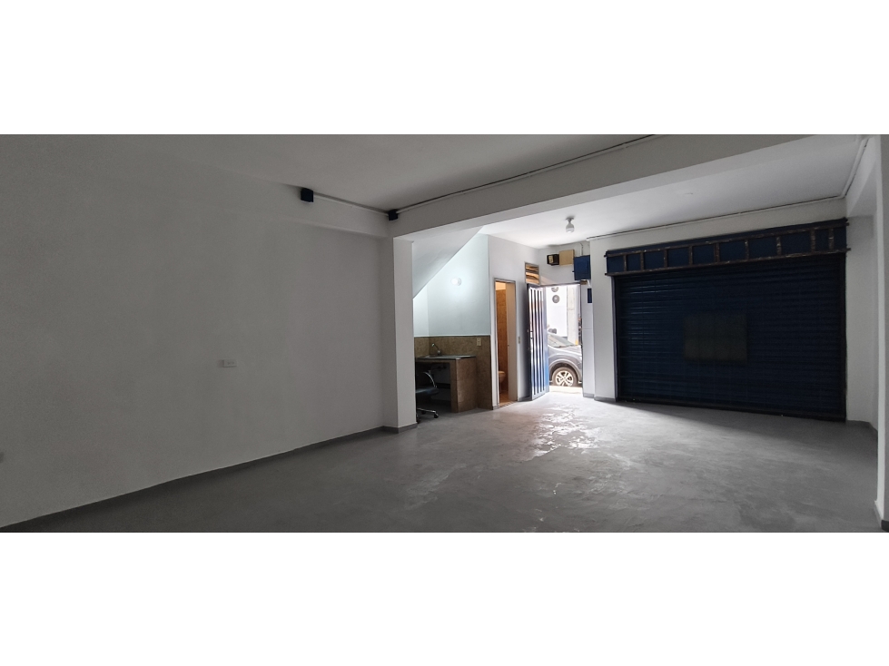 Local Comercial en arriendo en Barrio Colombia Medellín — foto 2