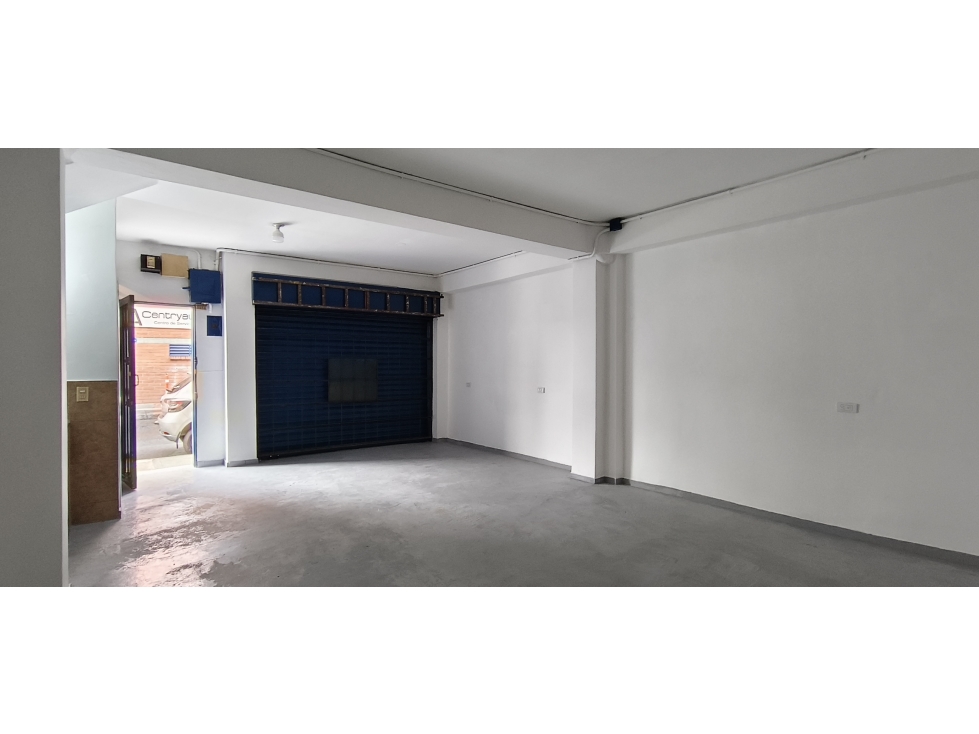 Local Comercial en arriendo en Barrio Colombia Medellín — foto 3