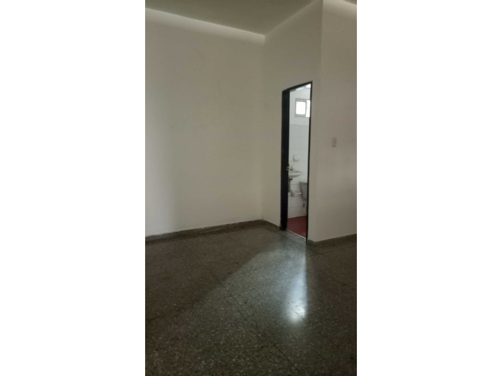 Local comercial en arriendo en el centro de Monteria - 4