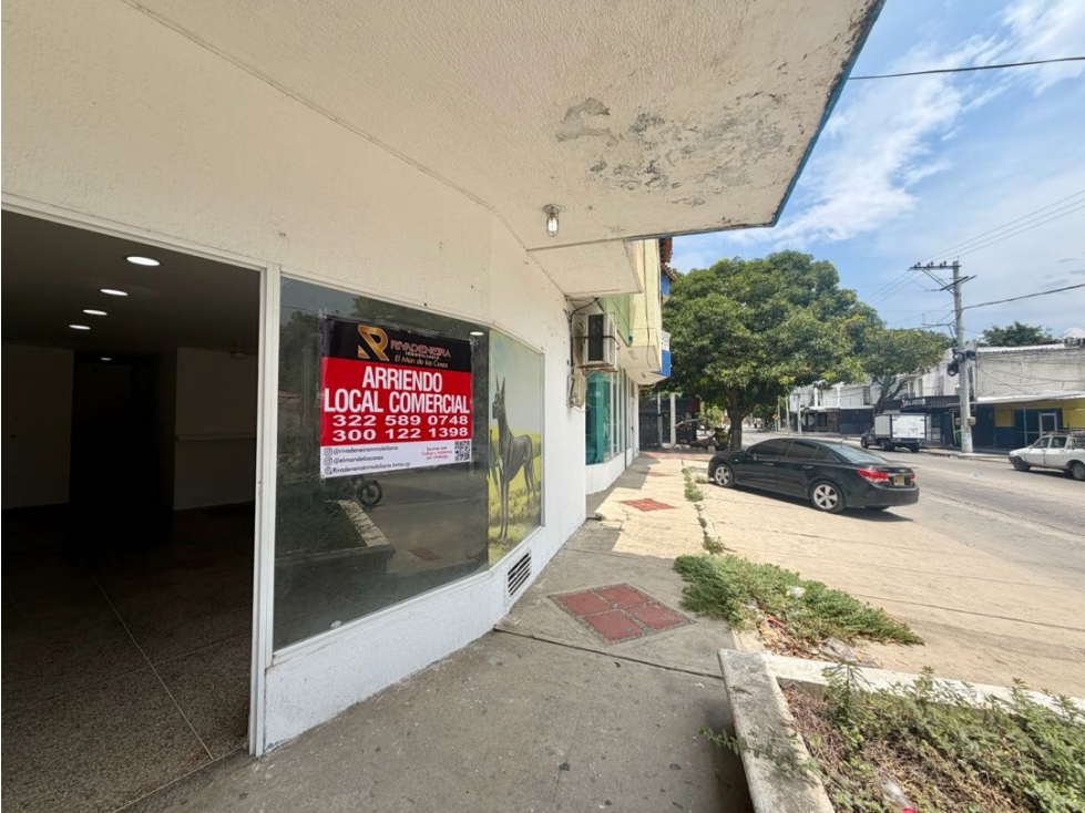 Local comercial en arriendo sobre via principal con alta visibilidad — foto 4