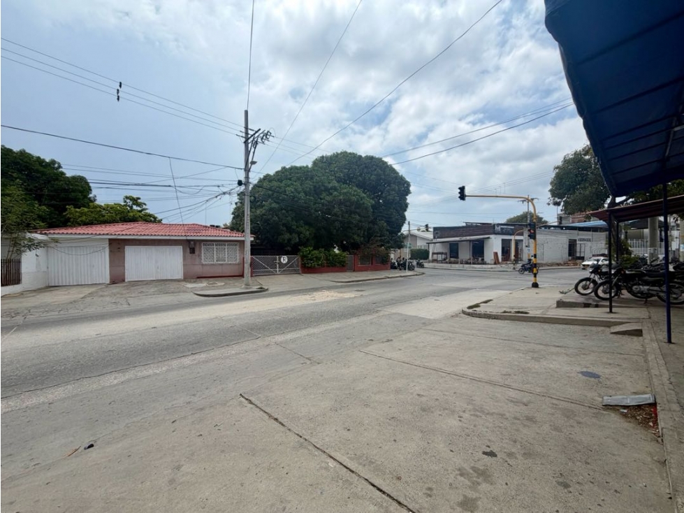 Local comercial en arriendo sobre via principal con alta visibilidad — foto 5