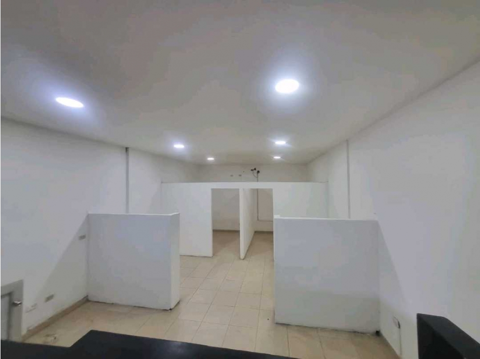 LOCAL COMERCIAL EN ARRIENDO, VILLAVICENCIO - 2