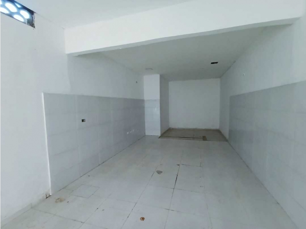 LOCAL COMERCIAL EN ARRIENDO Y VENTA - 3