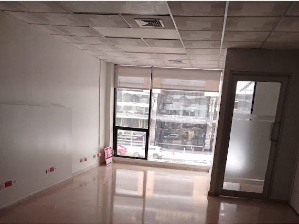 Local Comercial en Avenida Balboa | 78 m² | 1 Parking | B/.1,000