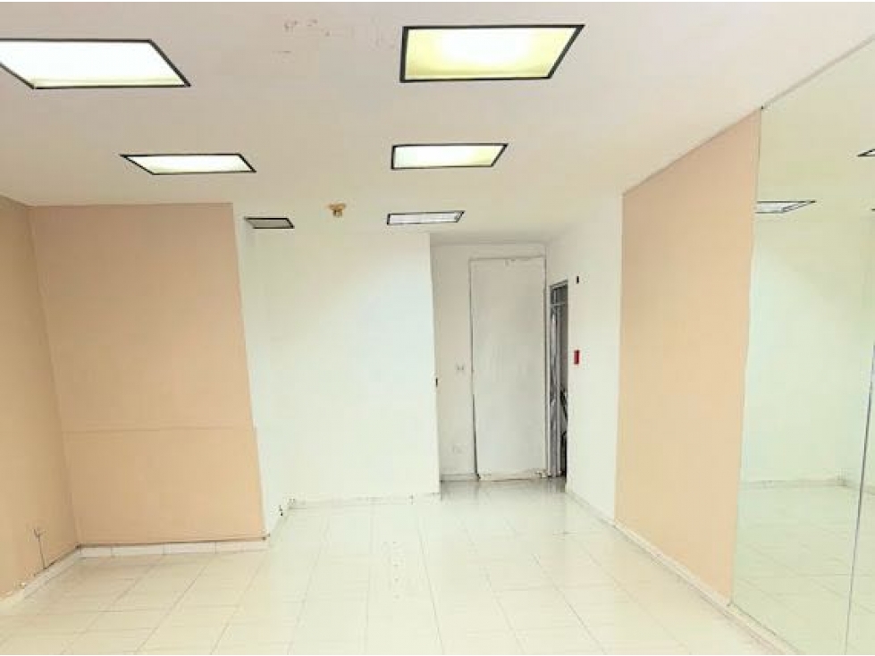Local Comercial en El Cangrejo 85m² con Parking Privado $1,400 — foto 4