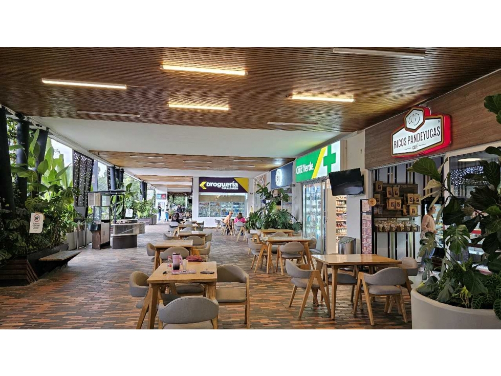 Local comercial en Mall Macedonia - 2